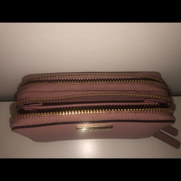 Mini Kate spade wallet - Picture 3 of 4